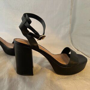 Nordstrom  Women’s Anita Block Heel Sandal  Black Leather  Size Women 7   NEW